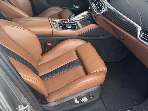 2020 BMW X5 M Competition III (F95), серый, 10500000 рублей - вид 5