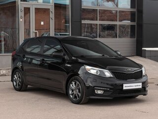2016 Kia Rio III Рестайлинг, чёрный, 710000 рублей, вид 3