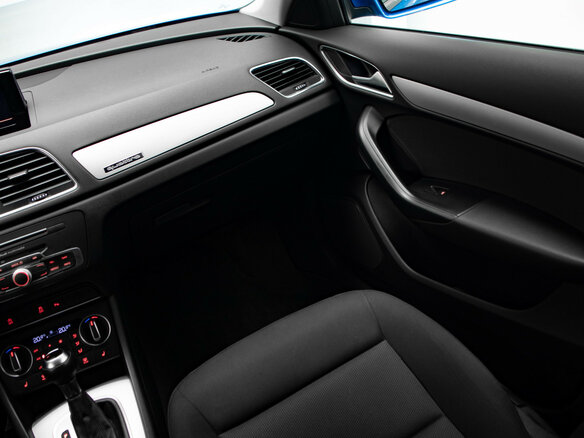2015 Audi Q3 I (8U) Рестайлинг, голубой, 2125000 рублей - вид 23