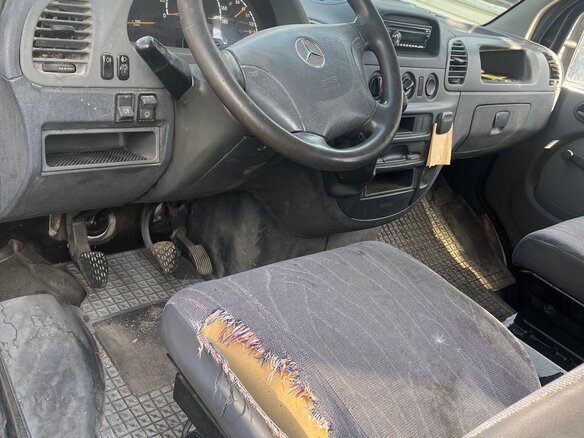 2002 Mercedes-Benz Sprinter, коричневый, 880000 рублей - вид 7