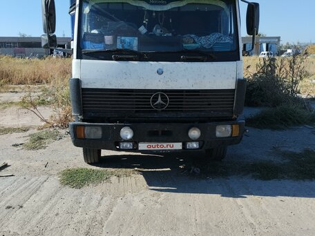 1992 Mercedes-Benz Atego, белый, 1380000 рублей, вид 1