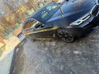 2022 BMW 5 серии 520i VII (G30/G31/G38) Рестайлинг, синий, 4500000 рублей, вид 3