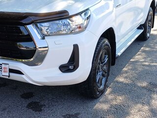2020 Toyota Hilux VIII, белый, 5000000 рублей, вид 1