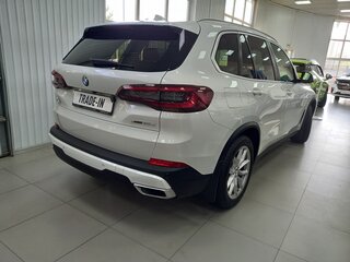 2021 BMW X5 30d IV (G05/G18), белый, 5999999 рублей, вид 4