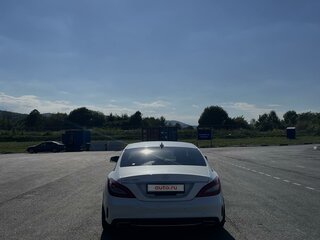 2015 Mercedes-Benz CLS 400 II (C218) Рестайлинг, белый, 2250000 рублей, вид 4