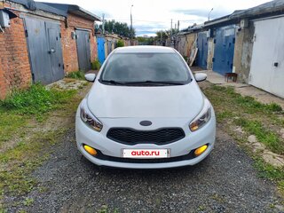 2014 Kia Ceed II, белый, 980000 рублей, вид 2