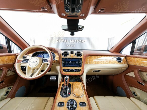2016 Bentley Bentayga I, коричневый, 7990000 рублей - вид 5