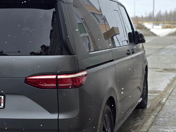 2022 Volkswagen Multivan T7, серый, 6980000 рублей - вид 8