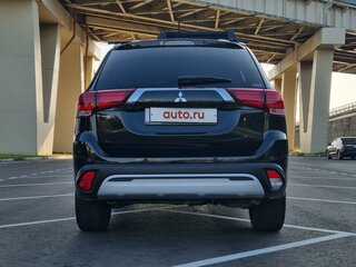 2018 Mitsubishi Outlander III Рестайлинг 3, чёрный, 2400000 рублей, вид 5