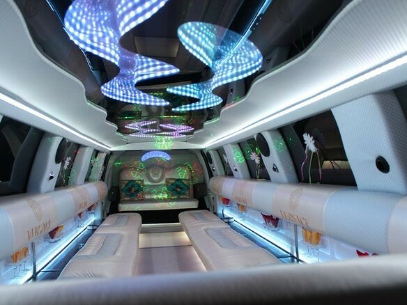 2002 Cadillac Escalade II, белый, 750000 рублей - вид 6