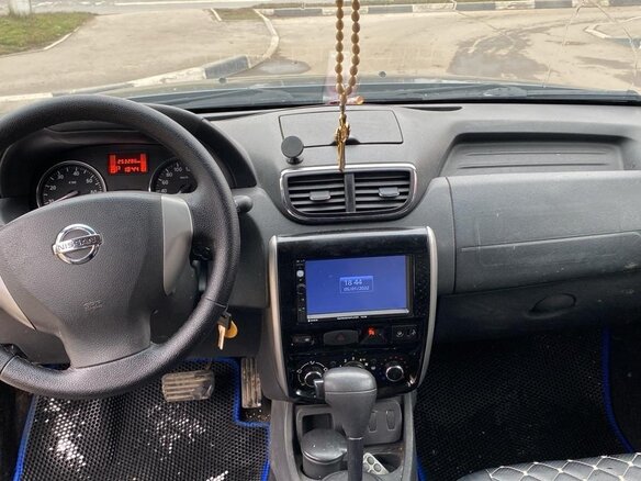 2015 Nissan Terrano III (D10), серый, 950000 рублей - вид 4