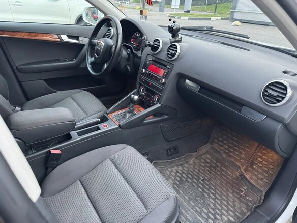 2012 Audi A3 II (8P) Рестайлинг 2, белый, 650000 рублей - вид 11