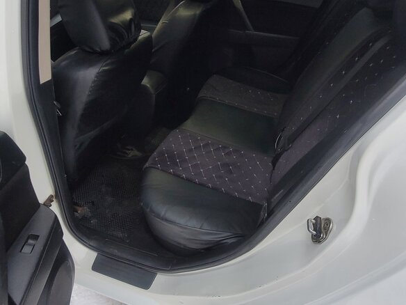 2011 Mazda 3 II (BL) Рестайлинг, белый, 690000 рублей - вид 8
