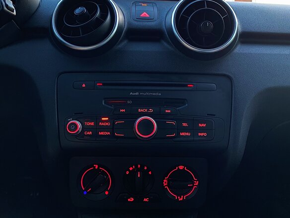 2012 Audi A1 I (8X), белый - вид 10