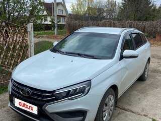 2024 Lada (ВАЗ) Vesta SW I Рестайлинг (NG), белый, 1350000 рублей, вид 1