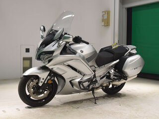 2017 Yamaha FJR1300, серебристый, 1300000 рублей, вид 4
