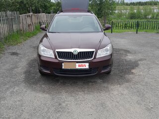 2011 Skoda Octavia II (A5) Рестайлинг, пурпурный, 950000 рублей, вид 1