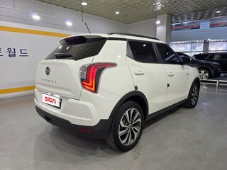 2022 SsangYong Tivoli I Рестайлинг, белый, 1530010 рублей, вид 4