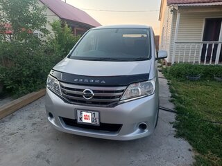 2010 Nissan Serena IV (C26), серый, 1340000 рублей, вид 1