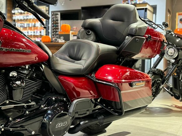 2020 Harley-Davidson Road Glide Limited, красный, 2990000 рублей - вид 10