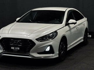 2019 Hyundai Sonata VII (LF) Рестайлинг, белый, 1749000 рублей, вид 1