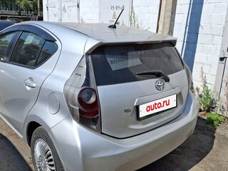 2014 Toyota Aqua I Рестайлинг, серебристый, 810000 рублей, вид 5