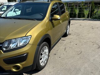 2018 Renault Sandero Stepway II, зелёный, 700000 рублей, вид 1