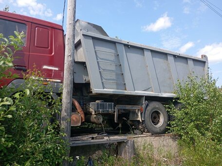 2013 МАЗ 6501, красный, 1500000 рублей, вид 5