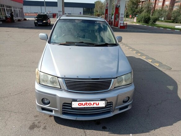 1999 Nissan Presage I, серебристый, 400000 рублей - вид 2