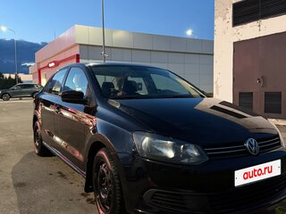 2013 Volkswagen Polo V, чёрный, 875000 рублей, вид 2