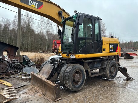 2016 Caterpillar M317, 7450000 рублей, вид 2
