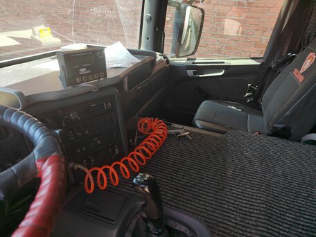 2008 Scania P-series, красный, 4500000 рублей, вид 2