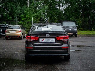 2017 Kia Rio III Рестайлинг, коричневый, 1025000 рублей, вид 4