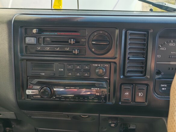 1992 Mazda Titan, белый, 4600000 рублей - вид 17
