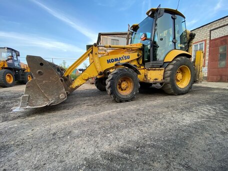 2012 Komatsu WB93R-5, 4100000 рублей, вид 1