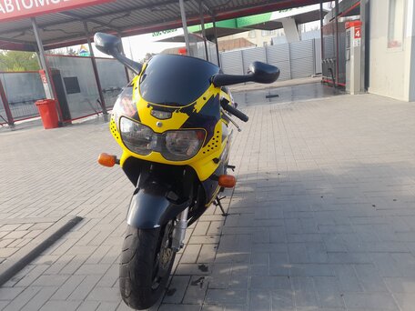 1998 Honda CBR 900RR Fireblade, жёлтый, 365000 рублей, вид 1