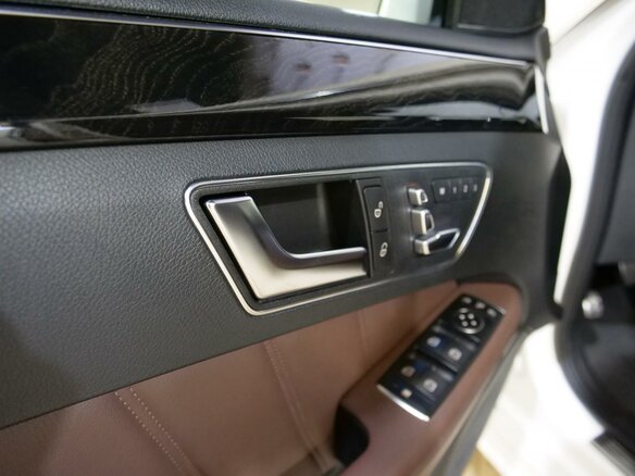 2014 Mercedes-Benz E-Класс 300 IV (W212, S212, C207) Рестайлинг, белый - вид 5