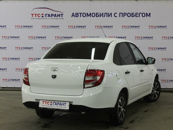 2016 Lada (ВАЗ) Granta I, белый - вид 1