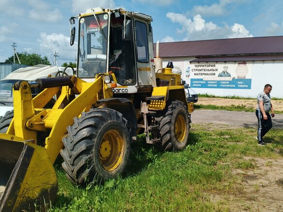 2003 Амкодор ТО-18, золотистый, 2200000 рублей