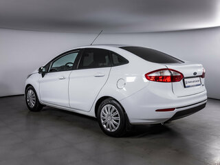 2015 Ford Fiesta Mk6 Рестайлинг, белый, 920000 рублей, вид 3