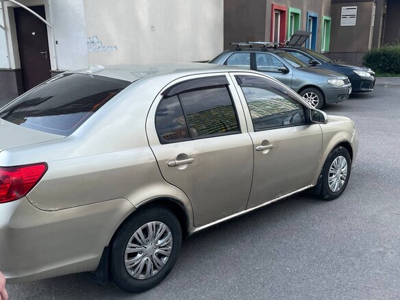 2013 FAW V5, золотистый, 150000 рублей - вид 6
