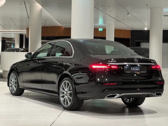 2024 Mercedes-Benz E-Класс 200 V (W213, S213, C238) Рестайлинг, чёрный - вид 5