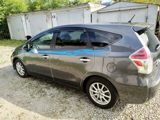 2015 Toyota Prius Alpha I (ZVW40/41) Рестайлинг, серый, 1750000 рублей, вид 1