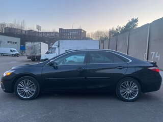 2016 Toyota Camry VII (XV50) Рестайлинг, чёрный, 2010000 рублей, вид 4