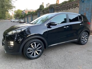 2018 Kia Sportage IV, чёрный, 1825000 рублей, вид 1