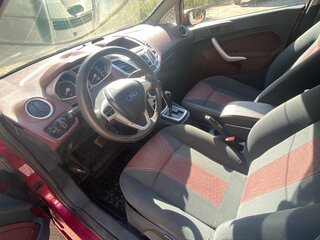 2009 Ford Fiesta Mk6, красный, 620000 рублей, вид 5