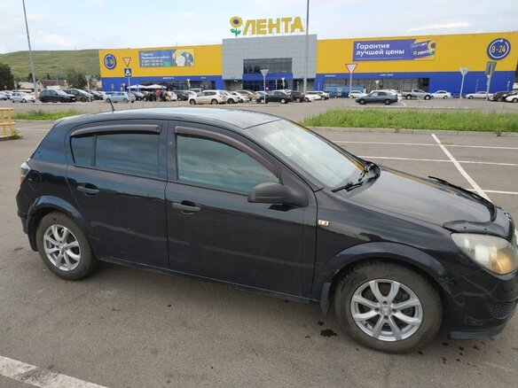 2009 Opel Astra H Рестайлинг, чёрный, 600000 рублей - вид 4