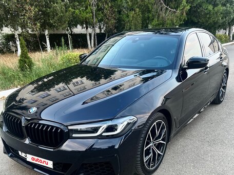 2021 BMW 5 серии 540i xDrive VII (G30/G31/G38) Рестайлинг, чёрный, 5700000 рублей, вид 1