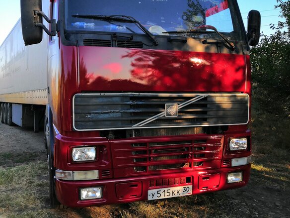 1994 Volvo FH, красный, 1300000 рублей - вид 2