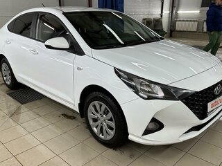 2020 Hyundai Solaris II, белый, 1700000 рублей, вид 1